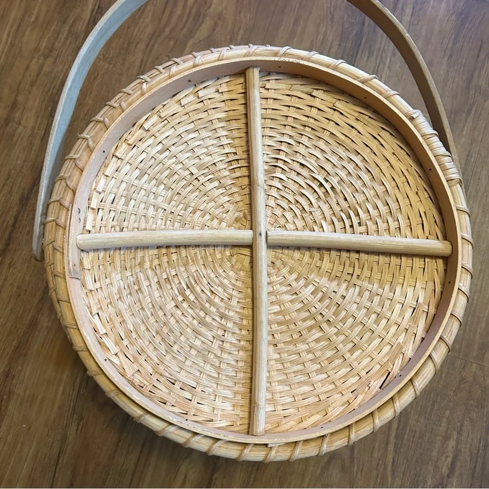 Woven Basket with Handle Vintage Nantucket basket with lid
